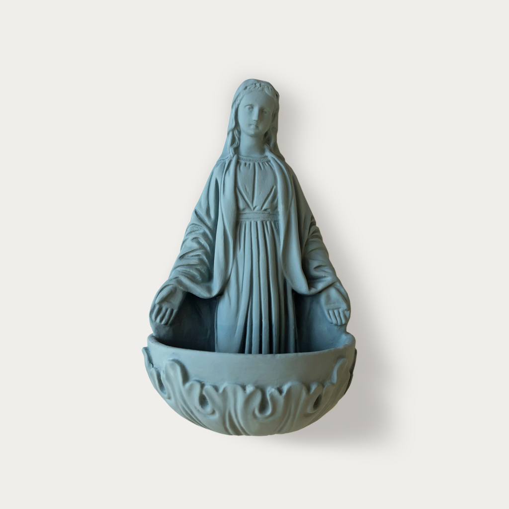 Maria F&B Oval Room Blue