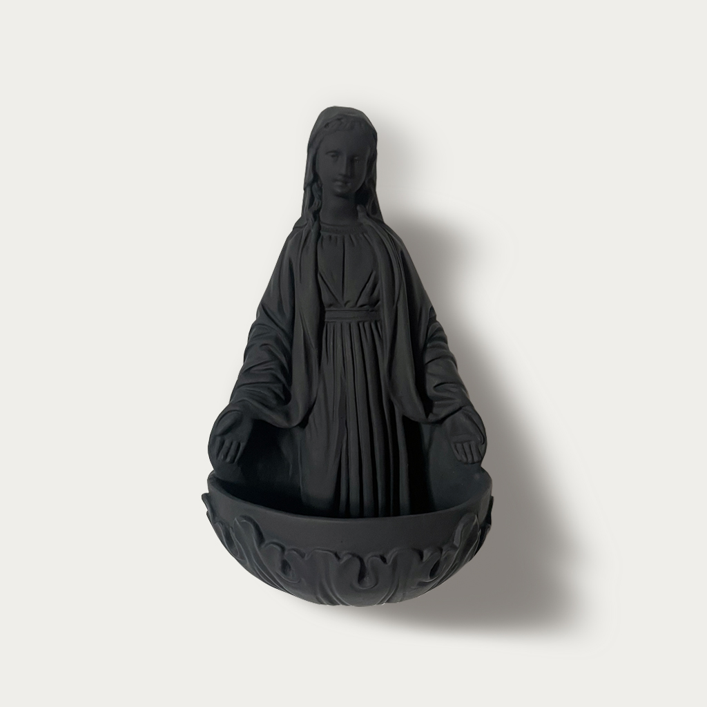 Maria F&B Pitch Black