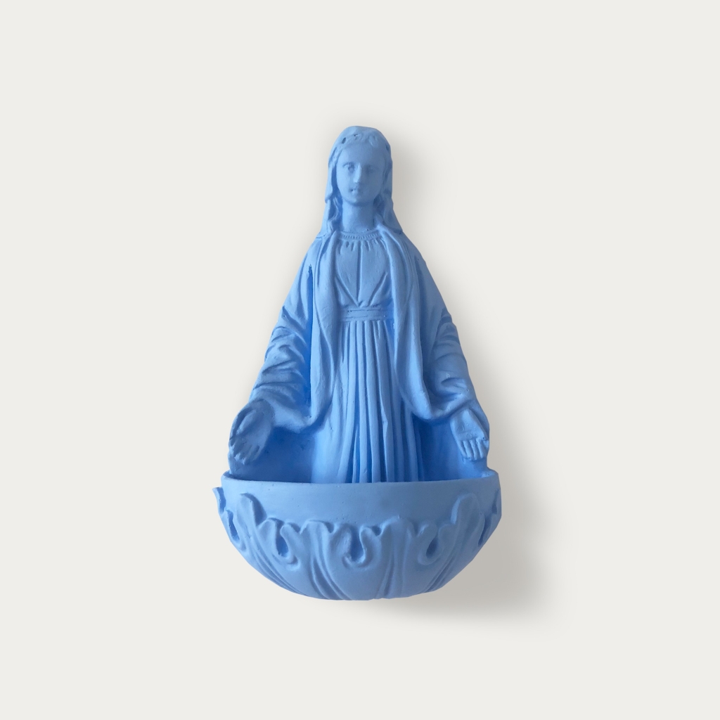 Maria hellblau